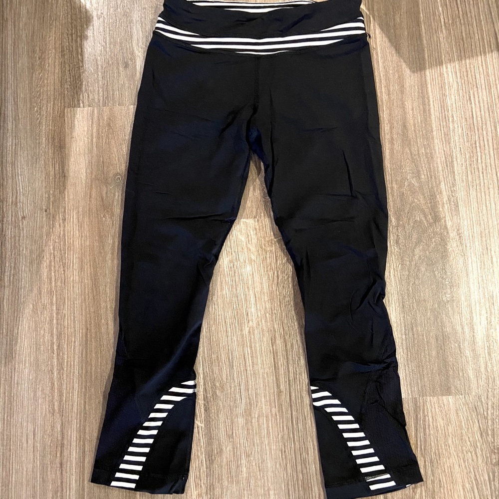 Lululemon 25” Inspire Crop
